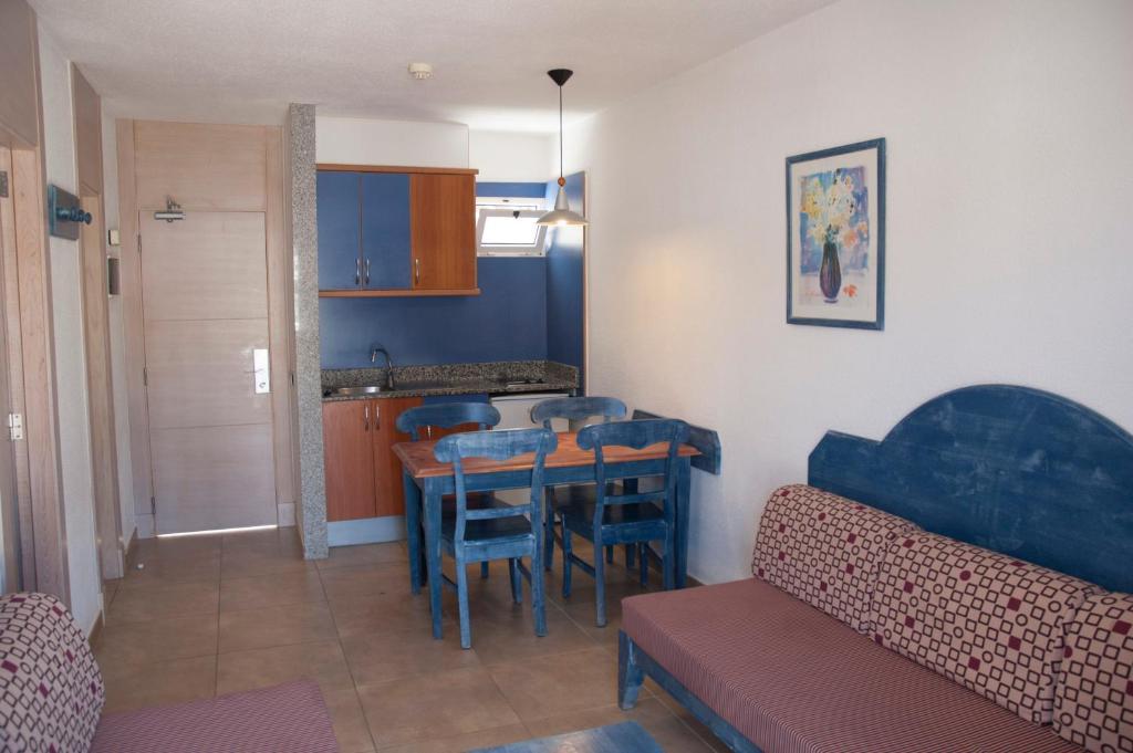 Cala Nova Apartamentos Пуэрто Рико Номер фото